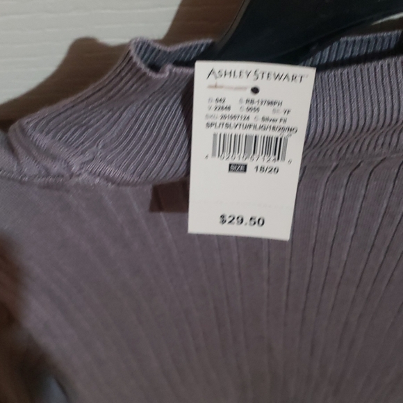 Blouse - Picture 3 of 3